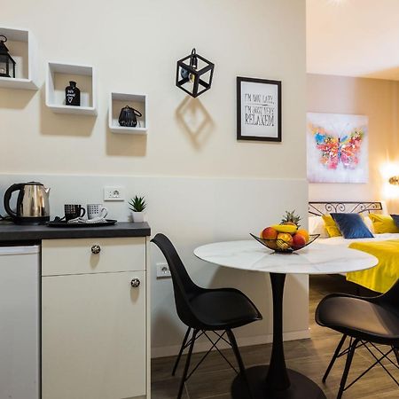 Angie Central Rooms ザダル 部屋 写真