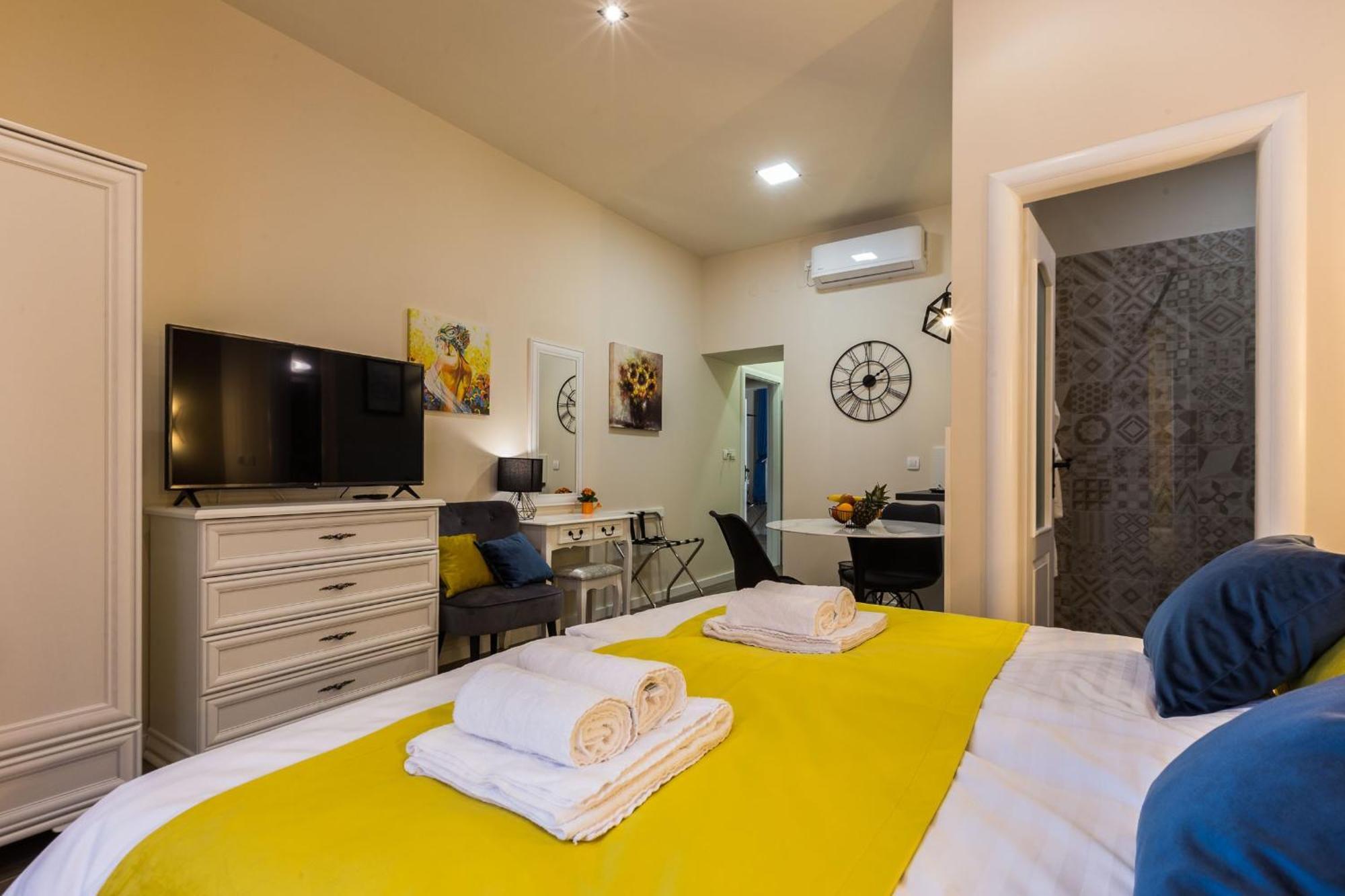 Angie Central Rooms ザダル 部屋 写真