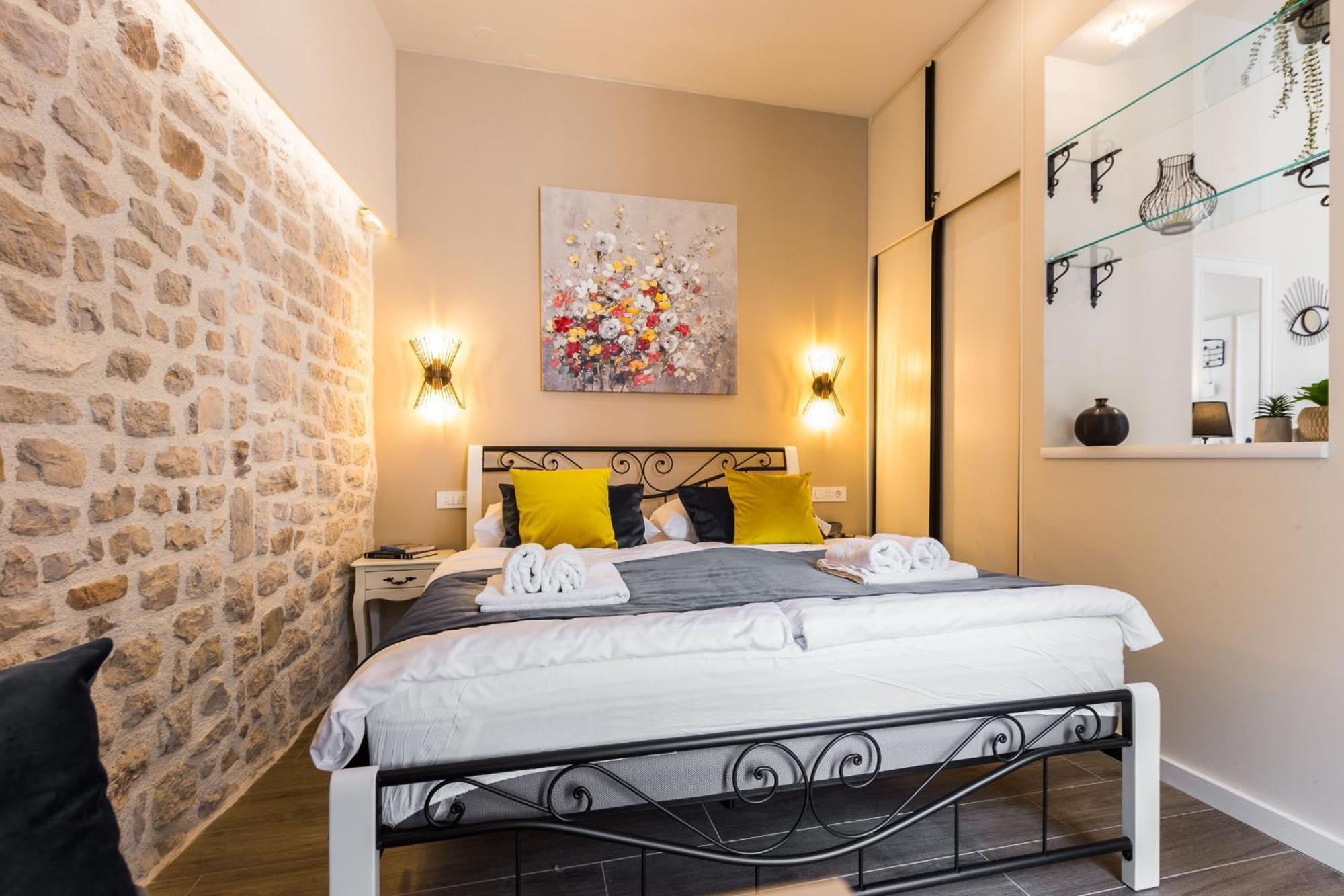 Angie Central Rooms ザダル 部屋 写真